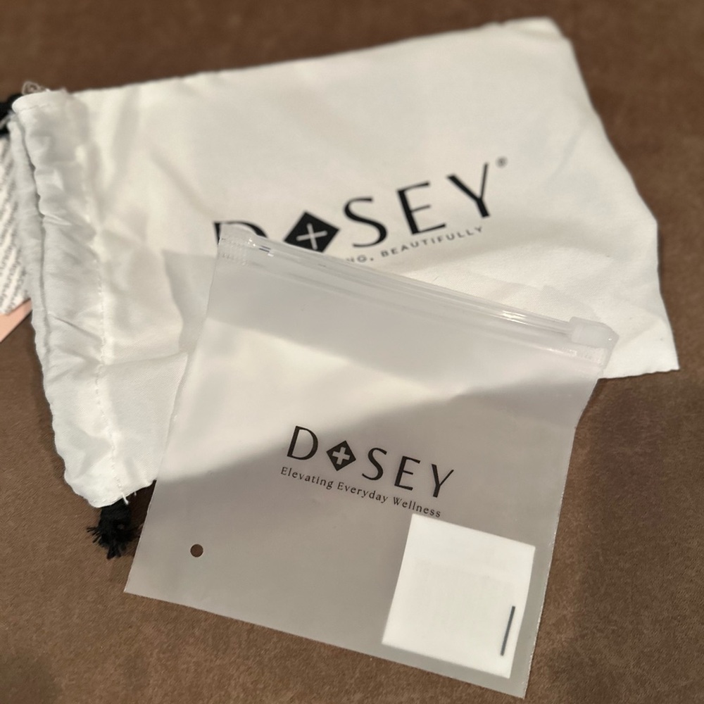 Dosey Dust Bag and Pouch